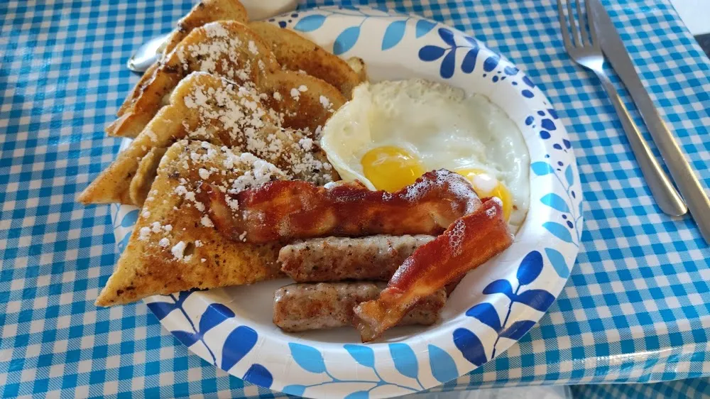French Toast 2 Eggs 2 Bacon 2 Sausage Links